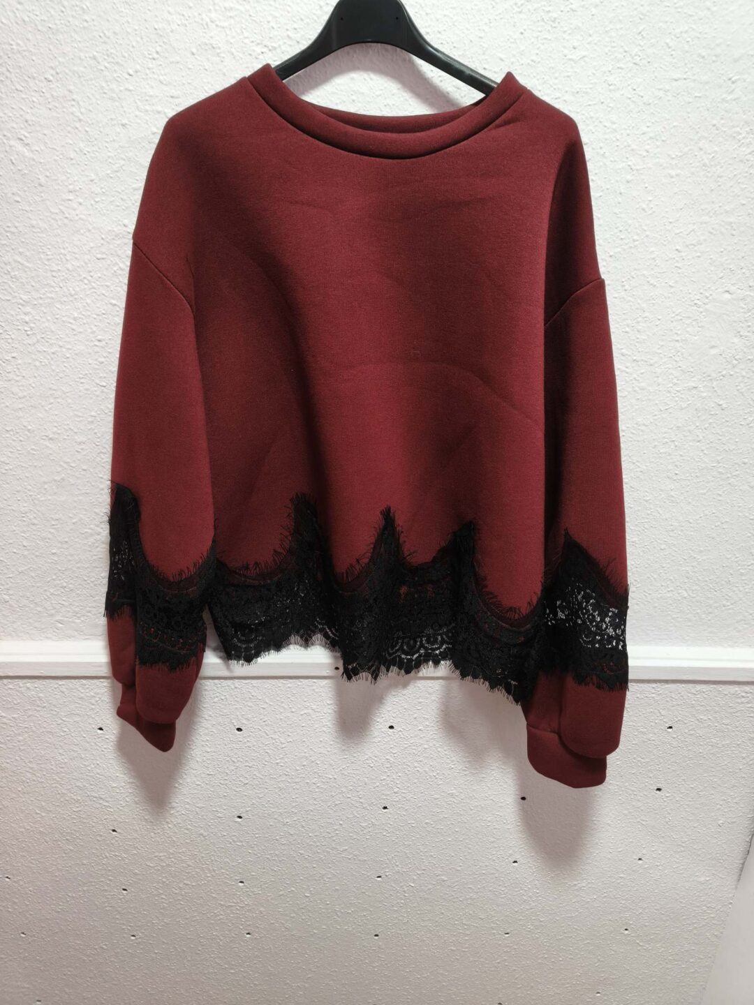 Sudadera punto neopreno con encaje