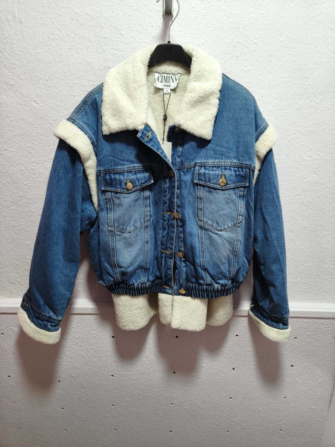 Chaqueta vaquera con borrego