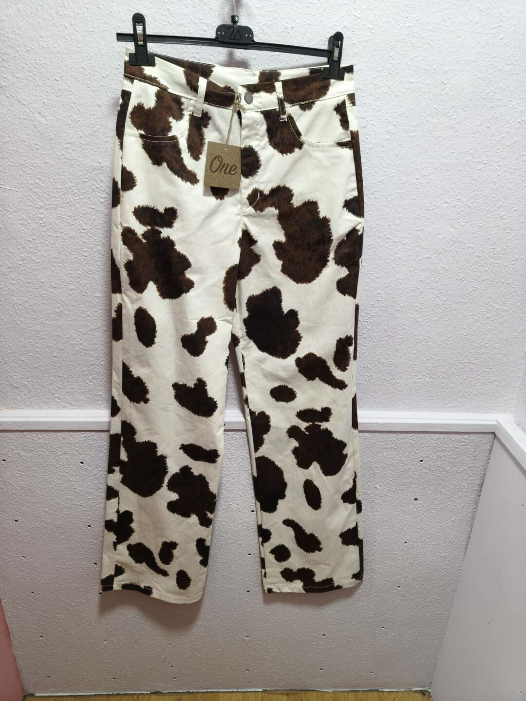 Pantalon estampado vaca