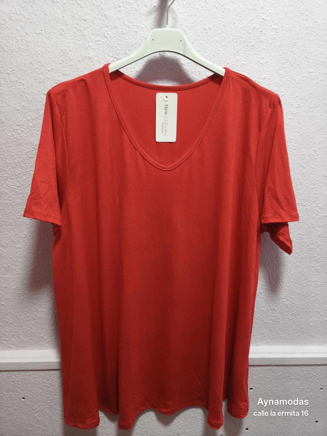 Camiseta basica cuello pico CURVY